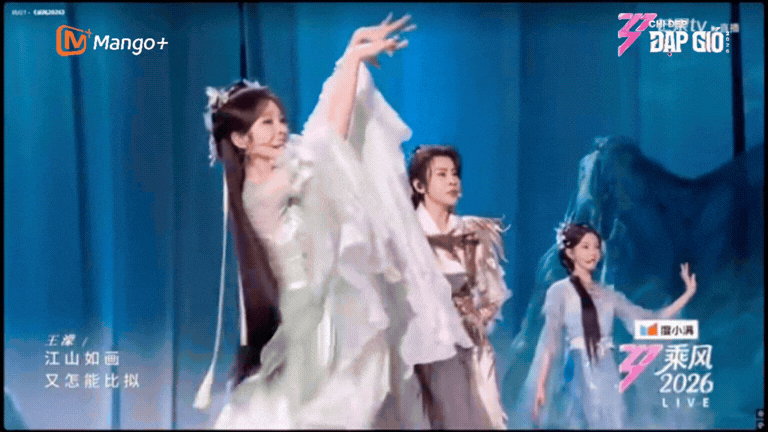 Kh&ocirc;ng ai tranh được ng&ocirc;i vị của mỹ nh&acirc;n h&aacute;t dở nhất showbiz- Ảnh 3.
