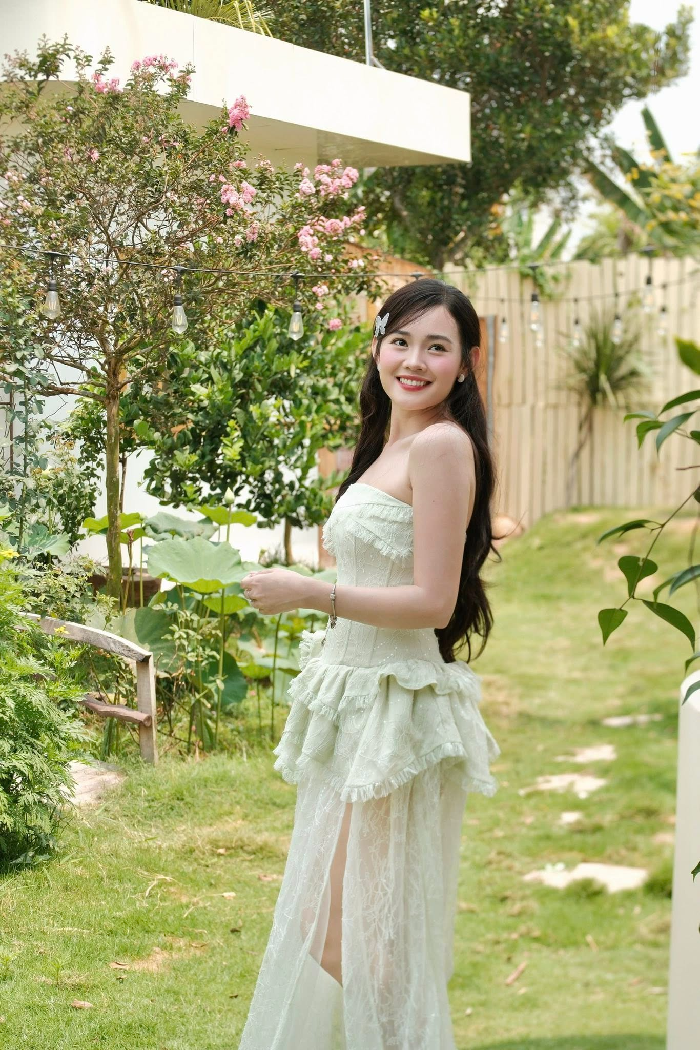 Bỏ việc văn ph&ograve;ng, d&ugrave;ng ChatGPT thiết kế khu vườn tr&ecirc;n mảnh đất 1000m2: "Hết đau cổ vai g&aacute;y th&igrave; chuyển sang đau lưng v&igrave; cuốc đất"- Ảnh 4.