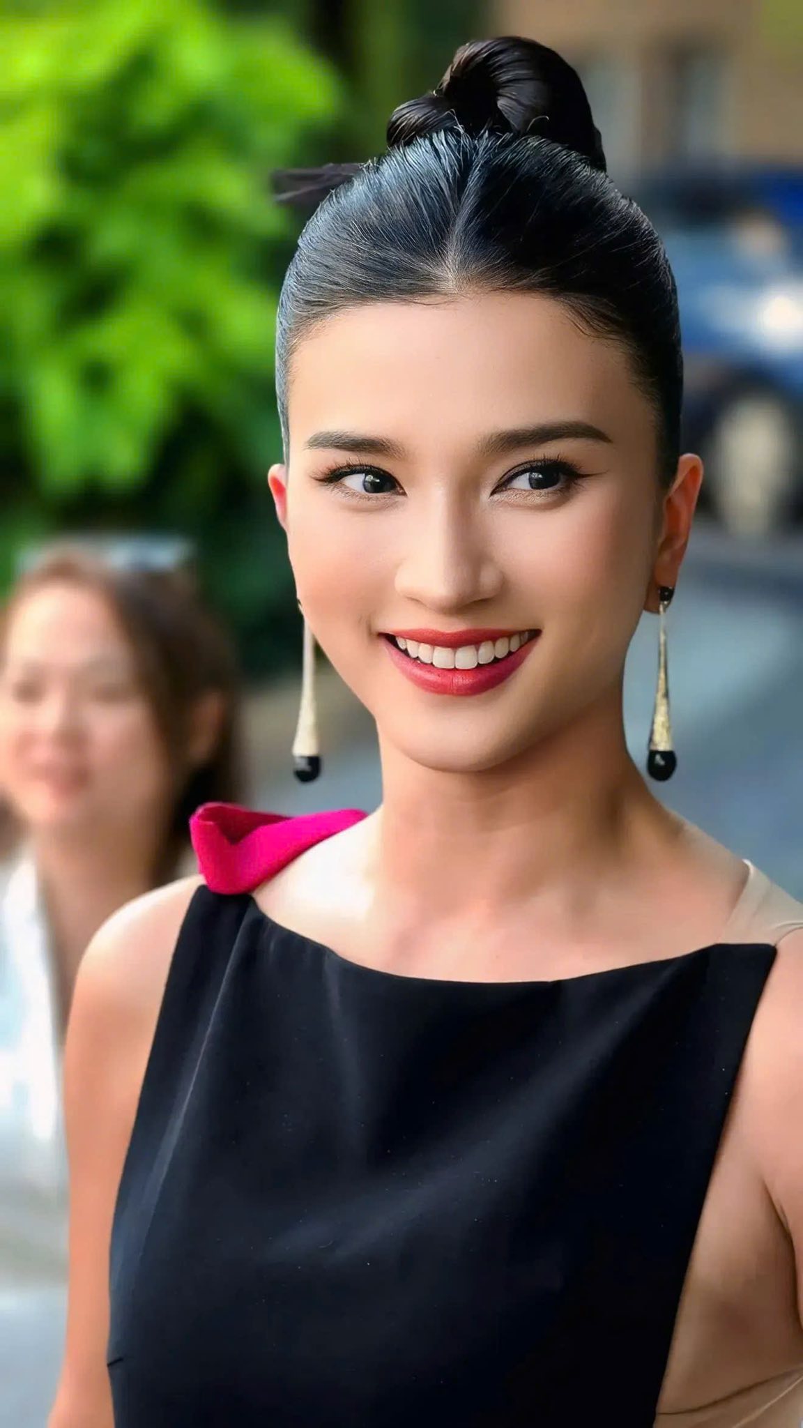 Việt Nam có 1 gương mặt vừa Hong Kong, vừa Âu Mỹ, vừa Latinh: Không muốn bị tàng hình thì đừng đứng cạnh cô ấy- Ảnh 8. Việt Nam có 1 gương mặt vừa Hong Kong, vừa Âu Mỹ, vừa Latinh: Không muốn bị tàng hình thì đừng đứng cạnh cô ấy- Ảnh 8.