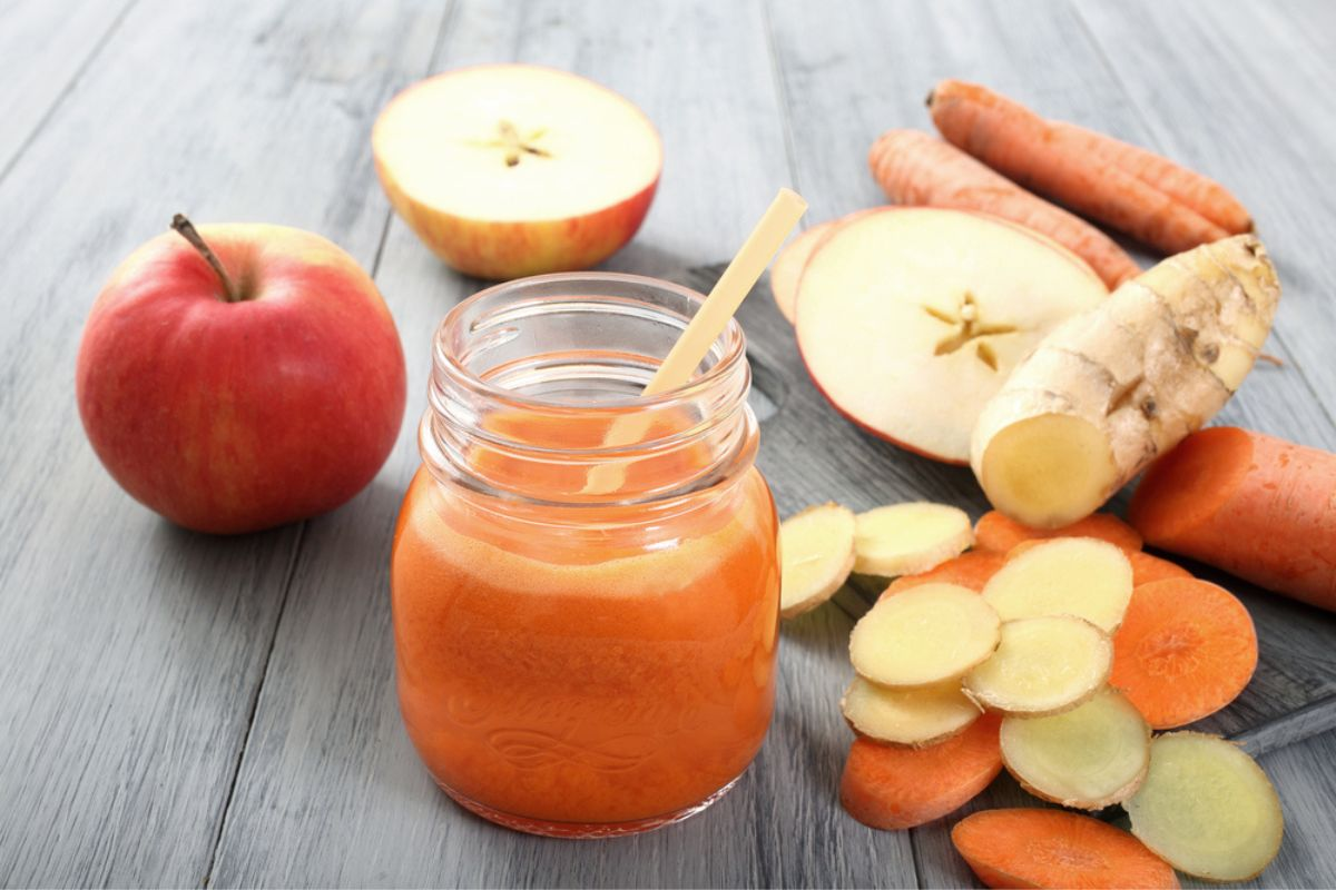 Để cứu l&agrave;n da chi ch&iacute;t mụn, c&ocirc; n&agrave;ng H&agrave;n Quốc uống loại nước &eacute;p đẹp da uống 2 lần/tuần, kết quả da đẹp ngo&agrave;i sức tưởng tượng- Ảnh 3.