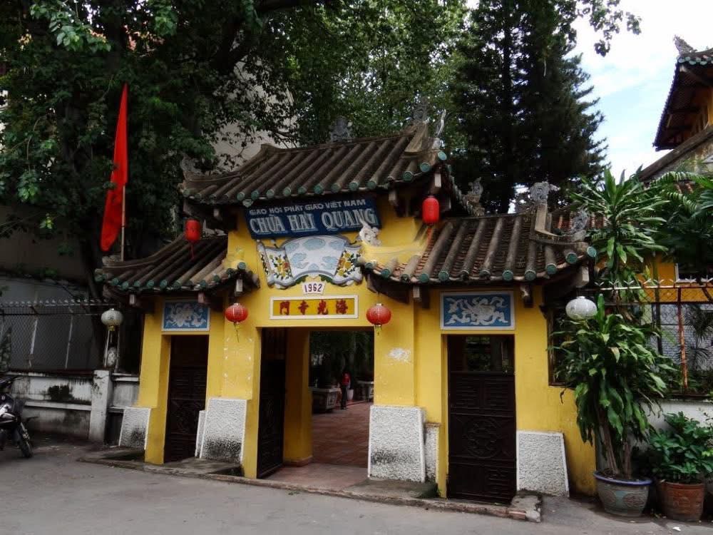 Bắt giữ đối tượng liều lĩnh lấy tiền trong 4 th&ugrave;ng c&ocirc;ng đức ở ch&ugrave;a Hải Quang- Ảnh 2.