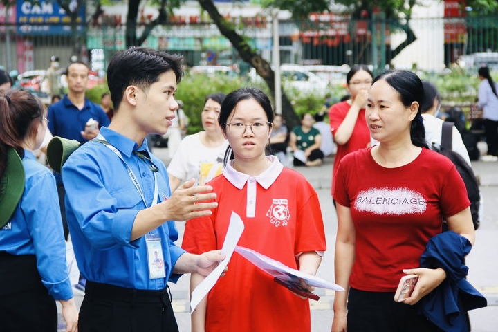 Kỷ lục gần 23.000 th&iacute; sinh thi Đ&aacute;nh gi&aacute; năng lực Đại học Sư phạm H&agrave; Nội- Ảnh 2.