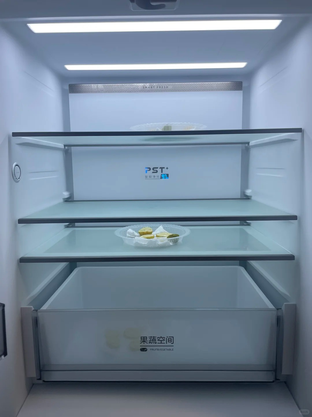 Từ thứ hay bị mốc trong tủ lạnh, chanh giờ trở th&agrave;nh &ldquo;trợ thủ&rdquo; số 1 trong căn bếp của t&ocirc;i: 15 c&ocirc;ng dụng vừa sạch nh&agrave; vừa đỡ tốn tiền- Ảnh 1.