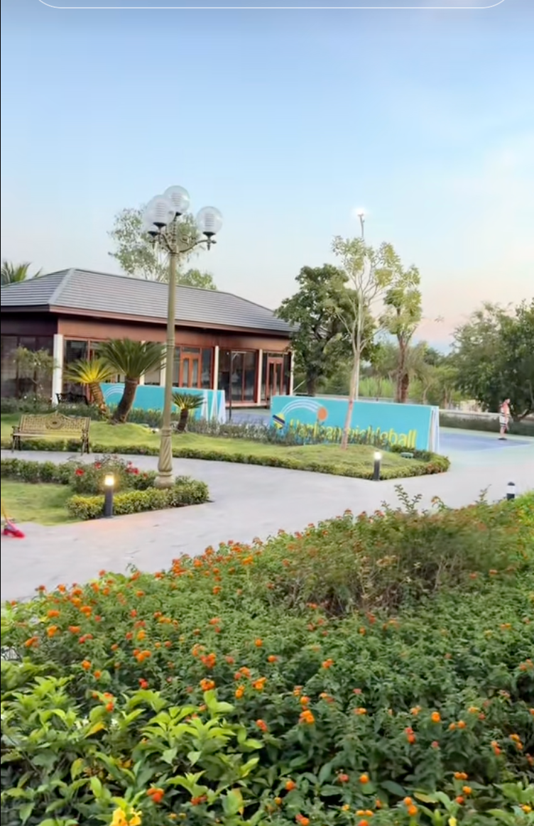 N&agrave;ng d&acirc;u ngoại quốc c&oacute; gia thế "khủng" nhất Việt Nam, mỗi lần về nh&agrave; ngoại l&agrave; cả MXH dậy s&oacute;ng- Ảnh 6.