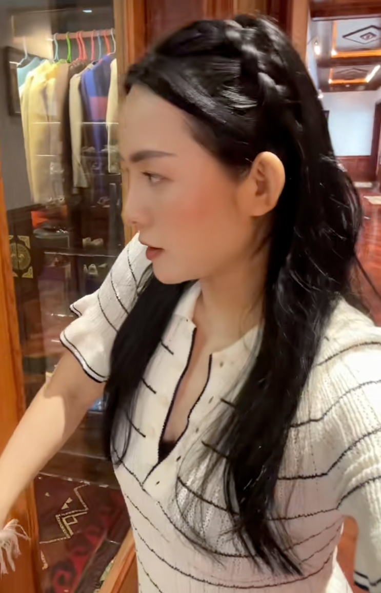 N&agrave;ng d&acirc;u ngoại quốc c&oacute; gia thế "khủng" nhất Việt Nam, mỗi lần về nh&agrave; ngoại l&agrave; cả MXH dậy s&oacute;ng- Ảnh 16.