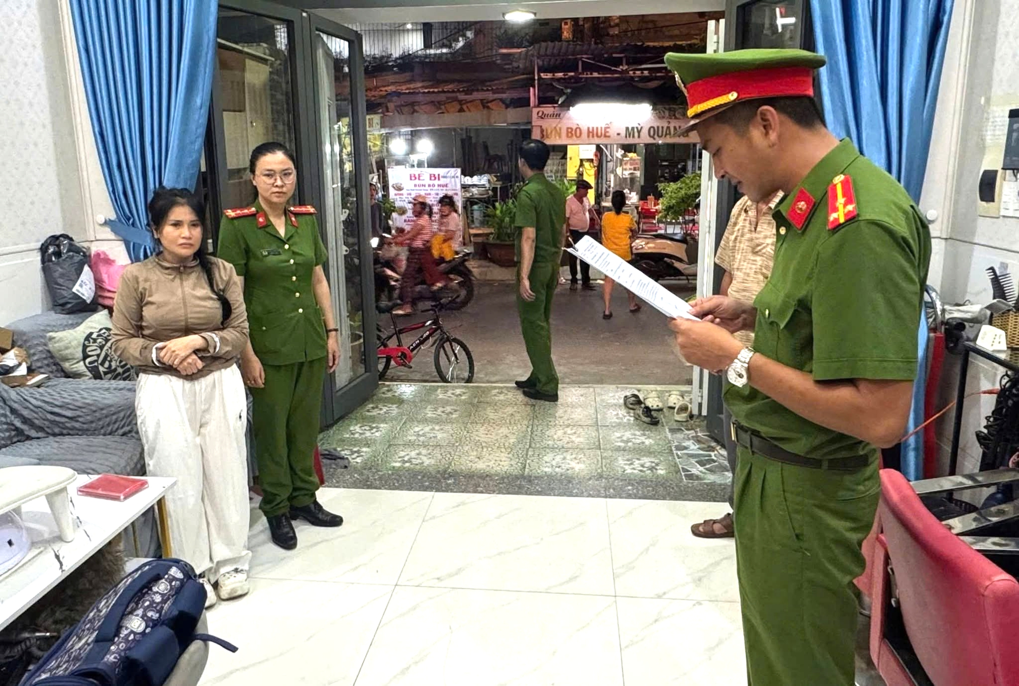 Nhiều t&igrave;nh tiết bất ngờ từ &acirc;m mưu của mẹ kế x&uacute;i giục hai con ri&ecirc;ng s&aacute;t hại cha ruột- Ảnh 1.