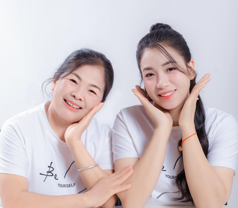 Lấy người đ&agrave;n &ocirc;ng c&oacute; 4 con ri&ecirc;ng, mẹ kế ở Bắc Ninh chăm s&oacute;c như con ruột, 30 năm sau nhận quả ngọt- Ảnh 1.