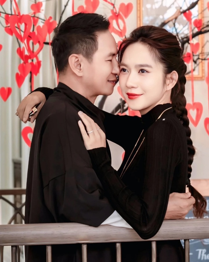 16 năm h&ocirc;n nh&acirc;n của "đạo diễn ngh&igrave;n tỷ" L&yacute; Hải b&ecirc;n vợ k&eacute;m 17 tuổi- Ảnh 3.