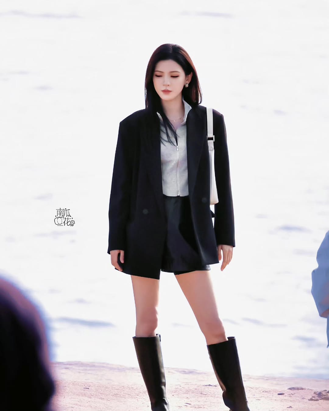 Mỹ nh&acirc;n showbiz cười 1 c&aacute;i đốn tim 1,4 tỷ d&acirc;n: Mặc đẹp kh&ocirc;ng trượt ph&aacute;t n&agrave;o, style g&igrave; cũng c&acirc;n ngon ơ - Ảnh 19.
