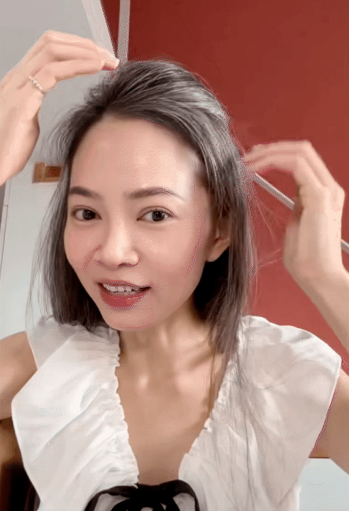C&ocirc; n&agrave;ng 9X "biến" m&aacute;i t&oacute;c bạc sớm th&agrave;nh điểm nhấn c&aacute; nh&acirc;n: Nhan sắc rạng rỡ, thần th&aacute;i cuốn h&uacute;t kh&oacute; rời mắt- Ảnh 4.