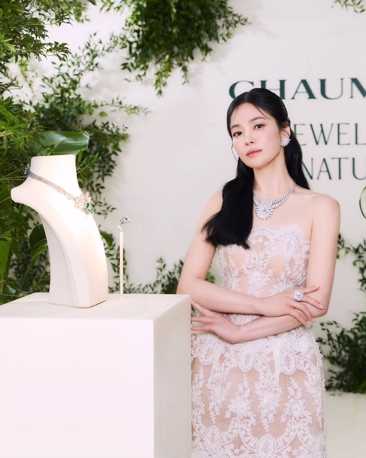 H&igrave;nh ảnh mới lộ v&oacute;c d&aacute;ng hiện tại của Song Hye Kyo- Ảnh 3.