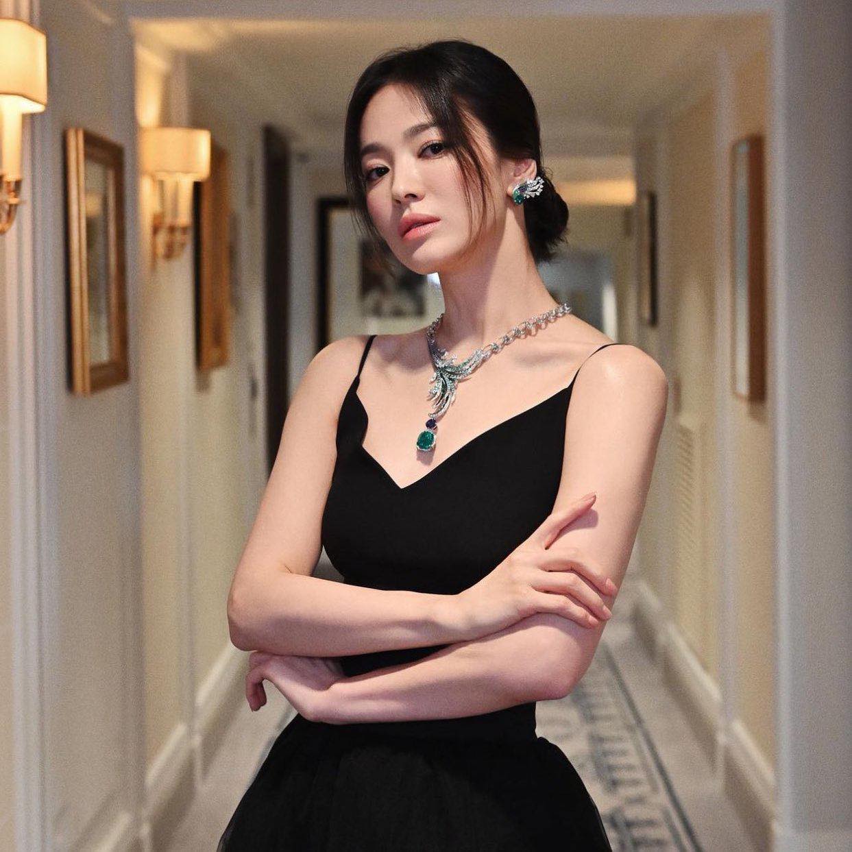 B&iacute; mật đời tư chấn động của Song Hye Kyo vừa được c&ocirc;ng bố- Ảnh 3.