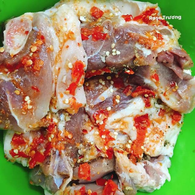 Nắng n&oacute;ng đỉnh điểm, m&oacute;n thịt heo một nắng đang hot MXH: Trước khi đem phơi kh&ocirc; đừng qu&ecirc;n c&aacute;c thao t&aacute;c n&agrave;y!- Ảnh 7.