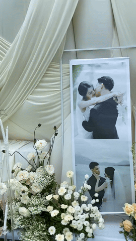 Tuyển thủ Văn Thanh và vợ tiểu thư "trâm anh thế phiệt" đầu tư 8 bộ ảnh cưới gây choáng - Ảnh 4.