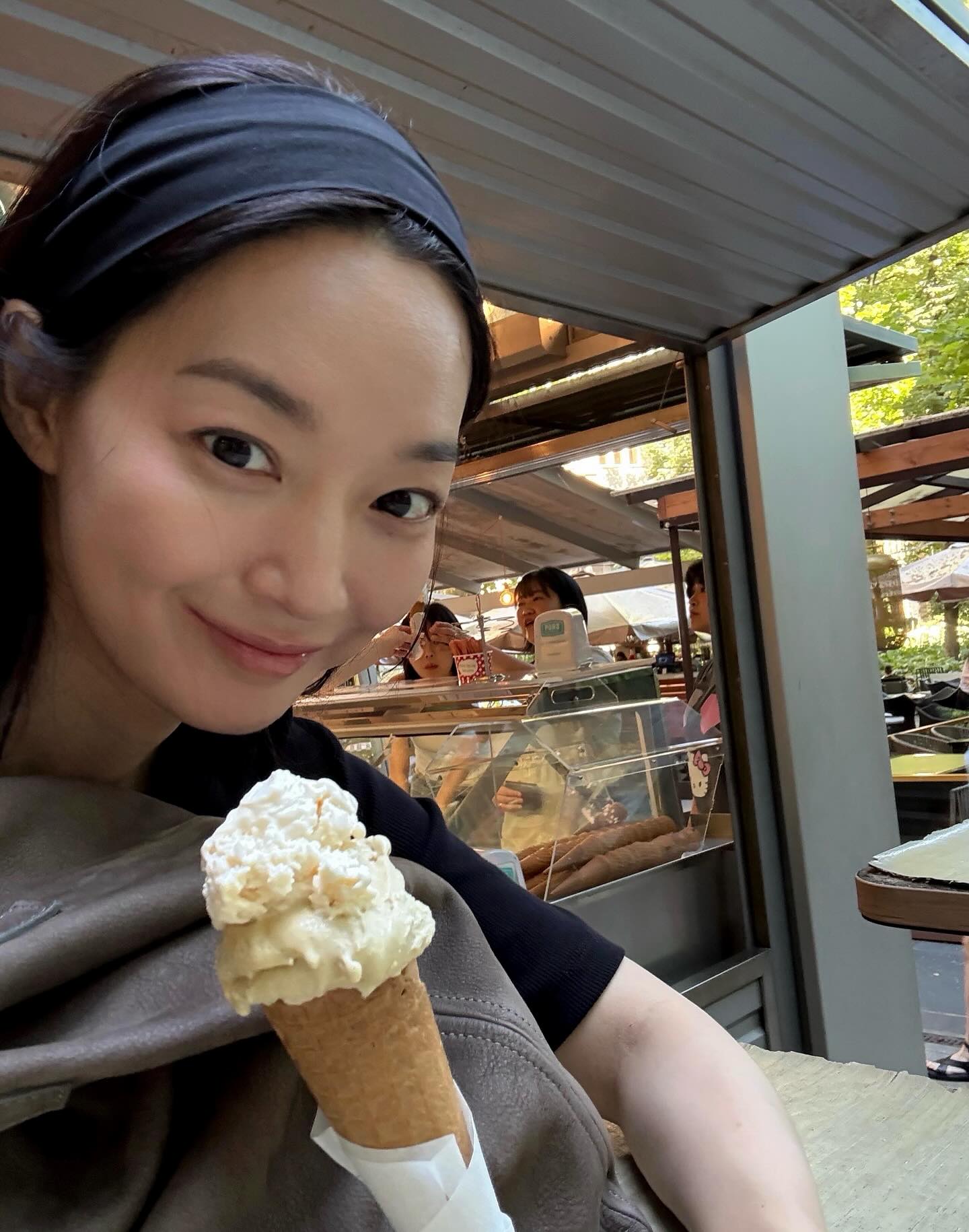 Shin Min Ah đ&atilde; l&agrave;m g&igrave; với gương mặt vậy?- Ảnh 10.