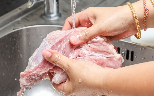 7 lưu ý cho người thường xuyên ăn tỏi - Ảnh 2.
