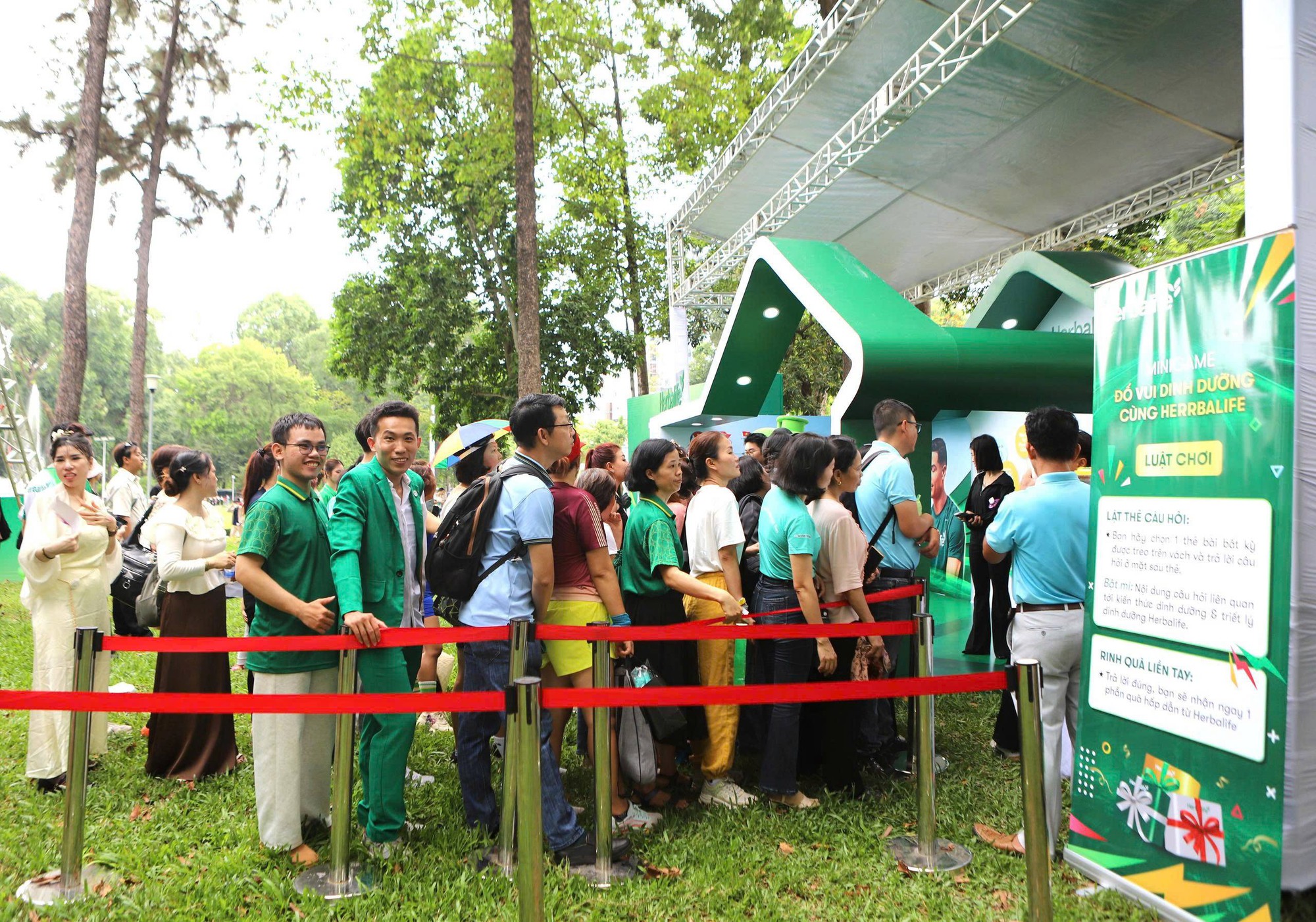 Qua 6 mùa Ngày Dinh dưỡng cộng đồng Việt Nam: Gần 10.000 người dân được tư vấn sức khỏe, dinh dưỡng miễn phí - Ảnh 6. Qua 6 mùa Ngày Dinh dưỡng cộng đồng Việt Nam: Gần 10.000 người dân được tư vấn sức khỏe, dinh dưỡng miễn phí - Ảnh 6.