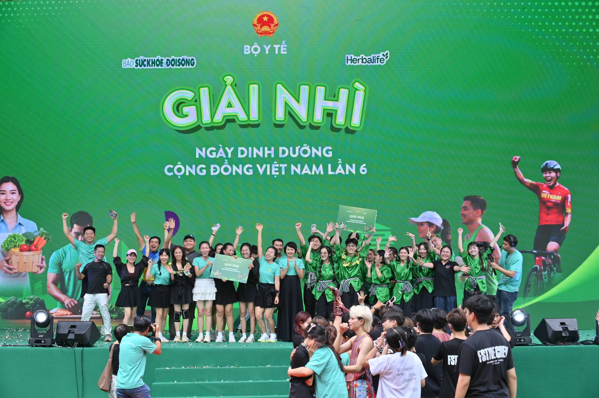 Qua 6 mùa Ngày Dinh dưỡng cộng đồng Việt Nam: Gần 10.000 người dân được tư vấn sức khỏe, dinh dưỡng miễn phí - Ảnh 9. Qua 6 mùa Ngày Dinh dưỡng cộng đồng Việt Nam: Gần 10.000 người dân được tư vấn sức khỏe, dinh dưỡng miễn phí - Ảnh 9.