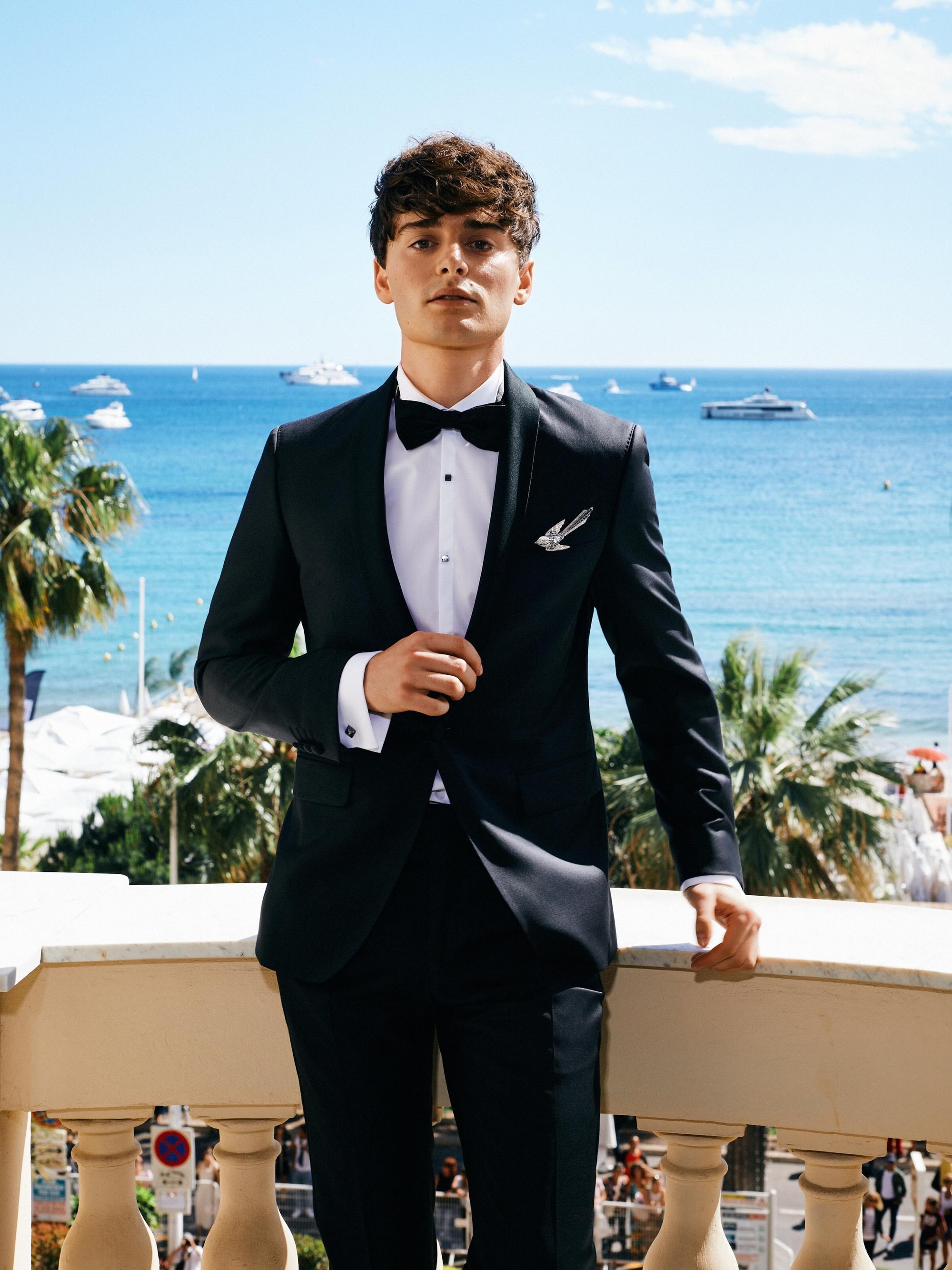 Chaumet tại Cannes: Noah Schnapp, L&yacute; Băng Băng v&agrave; Gillian Anderson mang &aacute;nh s&aacute;ng Paris tới &ldquo;kinh đ&ocirc; điện ảnh&rdquo; - Ảnh 1.