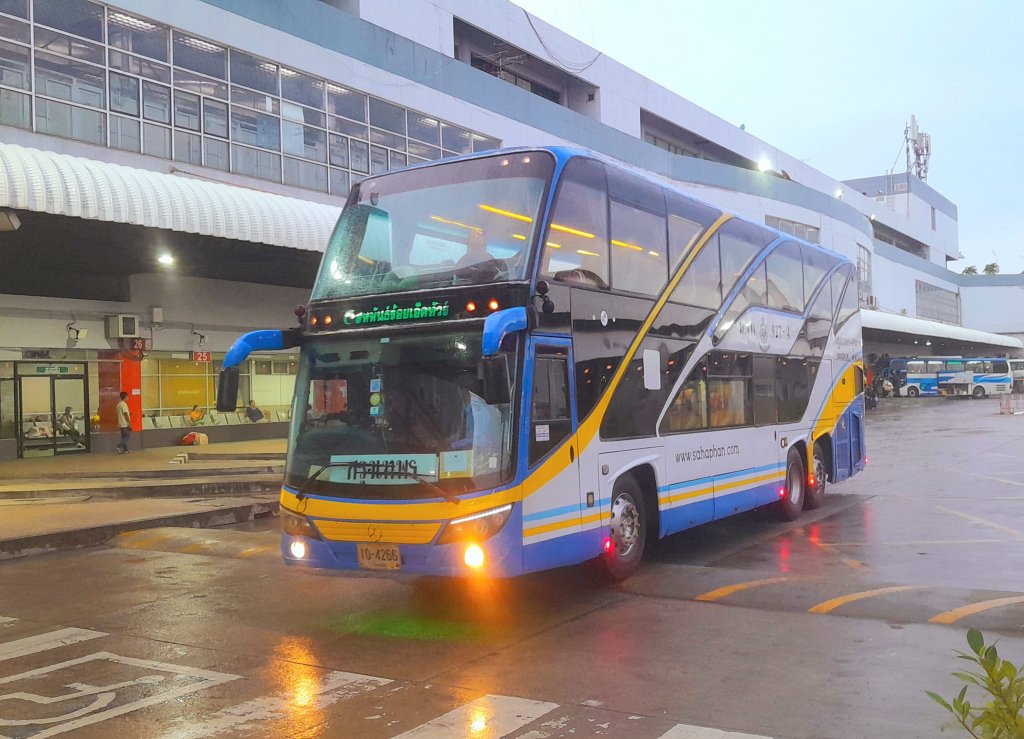 Ch&agrave;ng trai Việt trải nghiệm chuyến xe 18 tiếng đi Th&aacute;i Lan với 1 triệu đồng: "Rẻ th&igrave; c&oacute; rẻ nhưng xin th&ocirc;i!"- Ảnh 9.