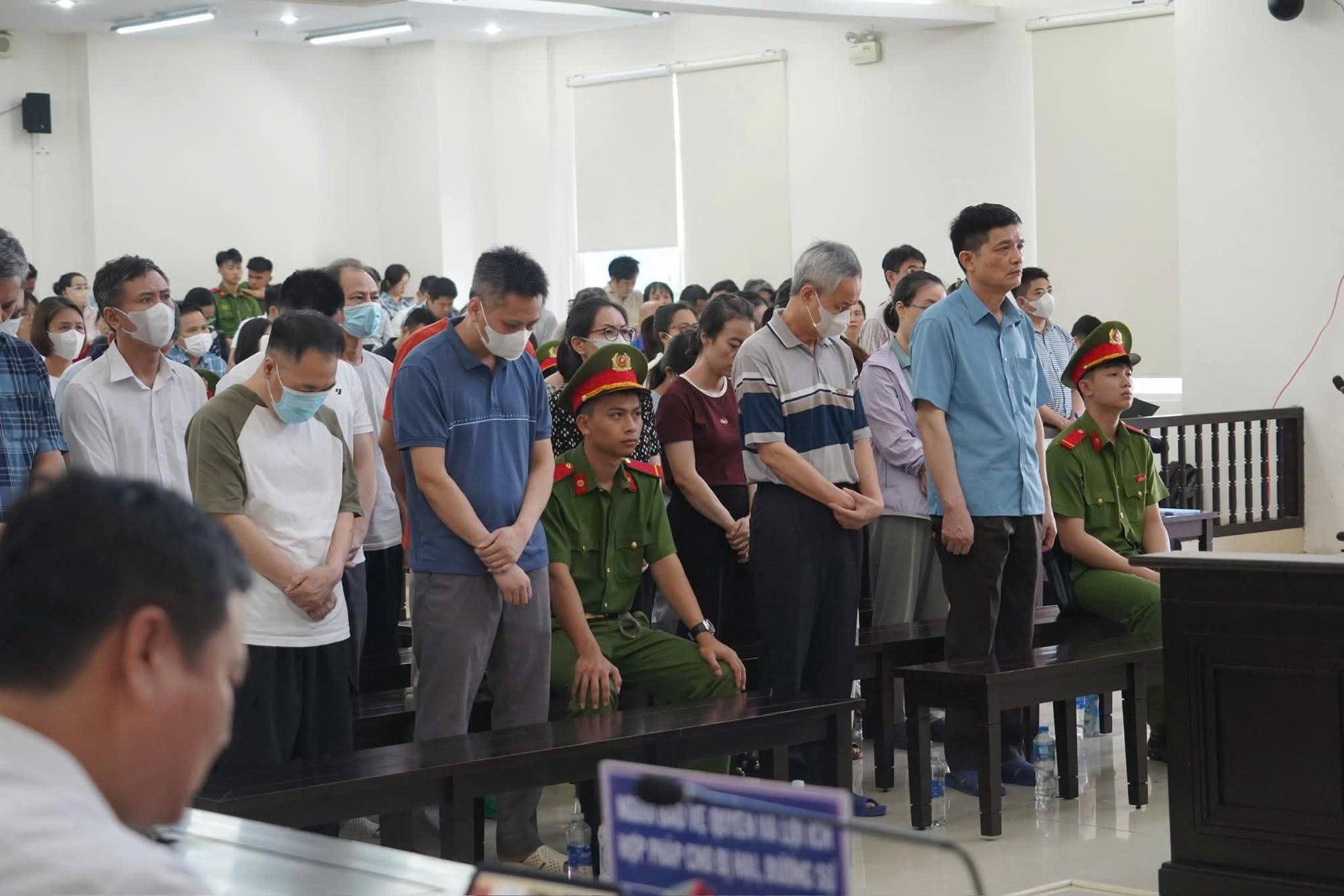 Bà Nguyễn Thị Kim Tiến phải bồi thường hơn 108 tỉ đồng- Ảnh 2. Bà Nguyễn Thị Kim Tiến phải bồi thường hơn 108 tỉ đồng- Ảnh 2.