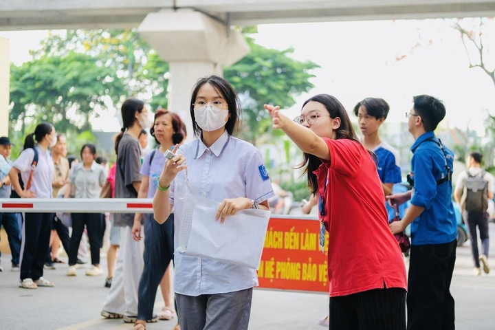 T&ocirc; sai m&atilde; đề v&agrave; loạt sai s&oacute;t khiến th&iacute; sinh mất oan điểm v&agrave;o lớp 10- Ảnh 1.