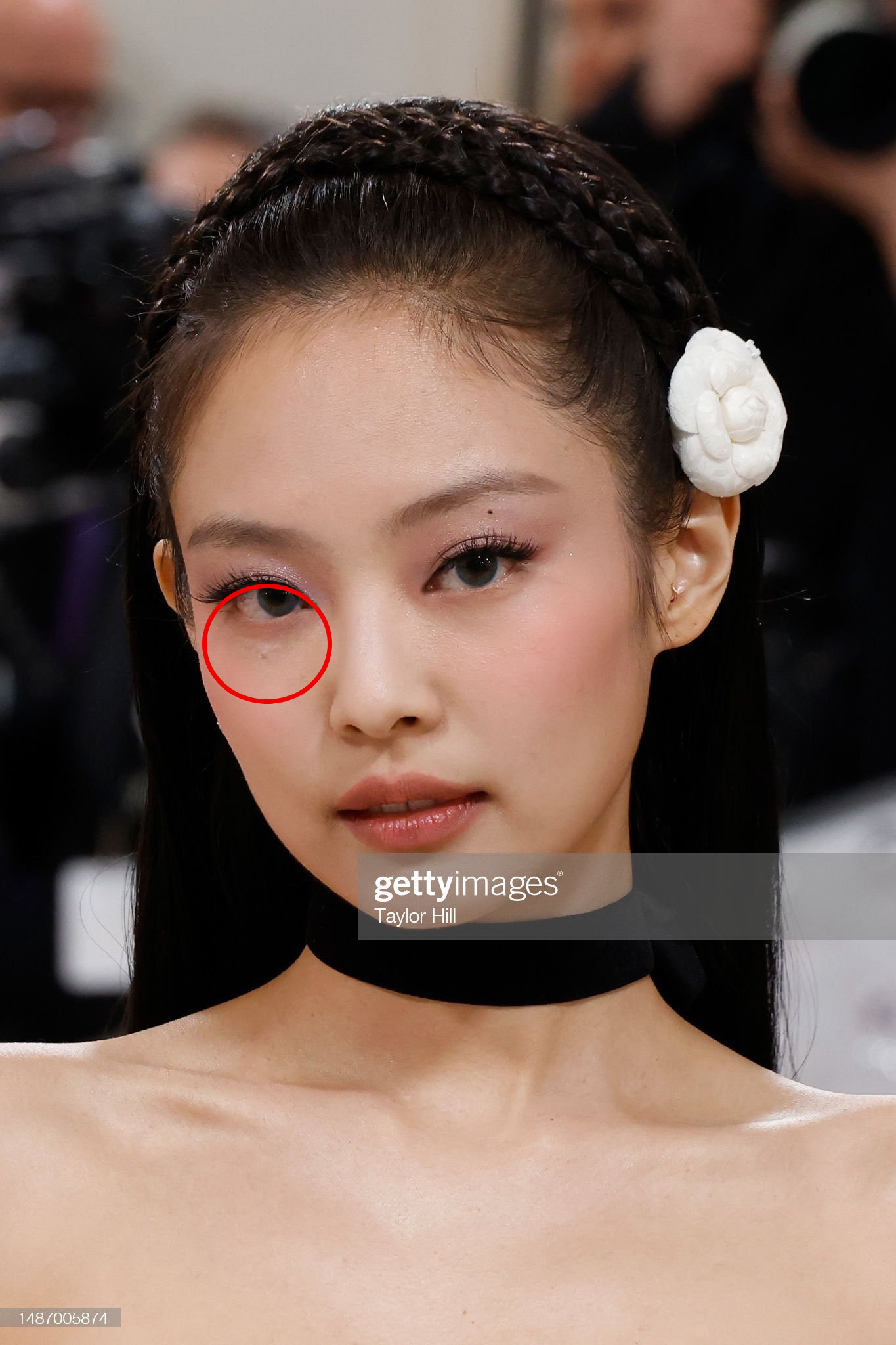 B&iacute; mật đằng sau khuyết điểm tr&ecirc;n gương mặt tỷ lệ v&agrave;ng của Jennie (BLACKPINK)- Ảnh 6.