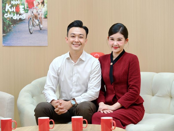 Khám phá không gian sống gia đình Lê Âu Ngân Anh - Phan Tô Ny: Cách gia đình trẻ chăm sóc sức khỏe hàng ngày- Ảnh 2. Khám phá không gian sống gia đình Lê Âu Ngân Anh - Phan Tô Ny: Cách gia đình trẻ chăm sóc sức khỏe hàng ngày- Ảnh 2.