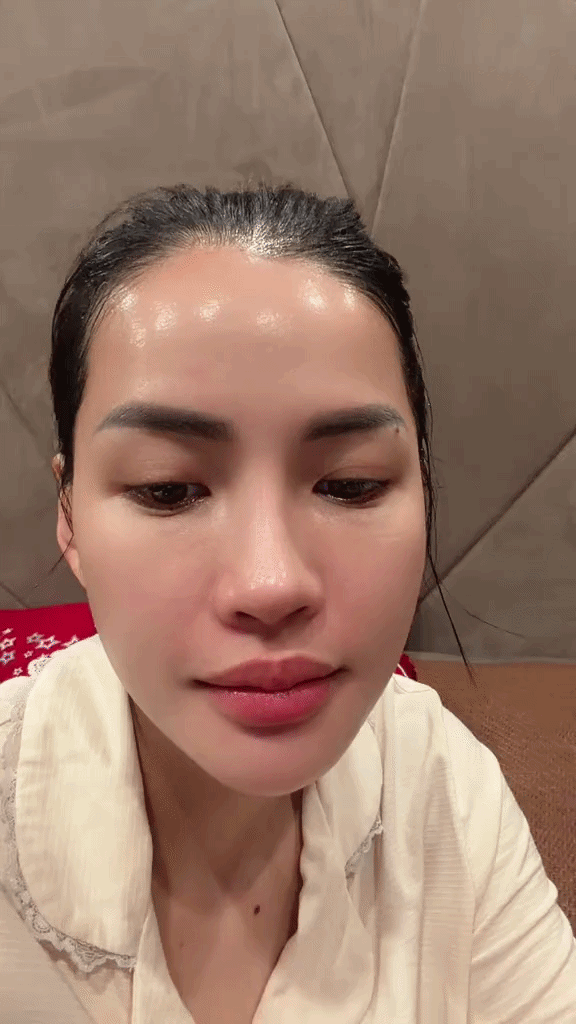 Soi cận h&igrave;nh xăm khiến V&otilde; H&agrave; Linh muốn tự đ&aacute;nh m&igrave;nh 20 c&aacute;i, mặc đồ đắt tiền vẫn tr&ocirc;ng &ldquo;cheap&rdquo;- Ảnh 1.