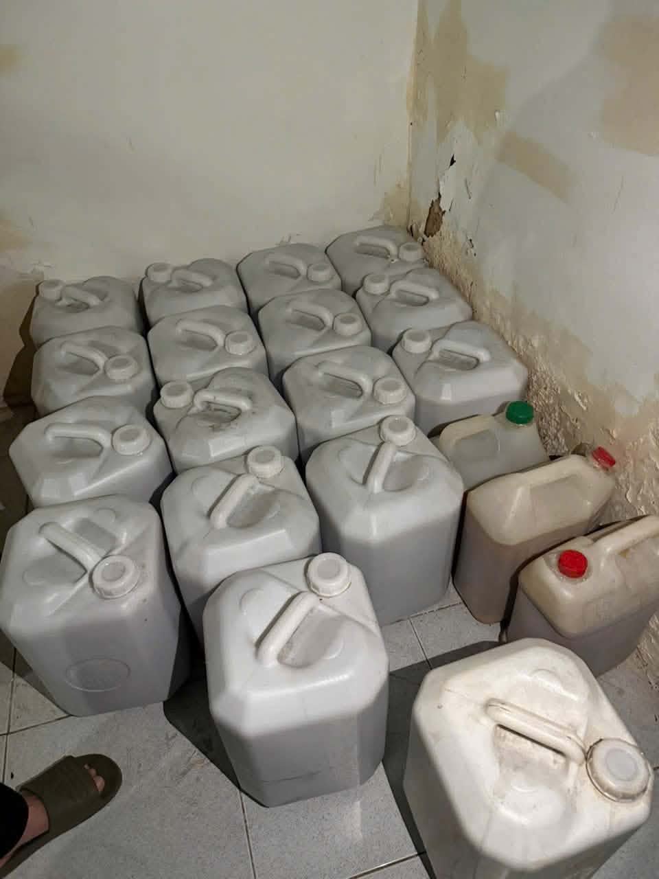 Đột kích nhà thuốc đông y lớn ở TP.HCM, lật tẩy đường dây bán thuốc cấm thu về hơn 10 tỷ đồng- Ảnh 5. Đột kích nhà thuốc đông y lớn ở TP.HCM, lật tẩy đường dây bán thuốc cấm thu về hơn 10 tỷ đồng- Ảnh 5.