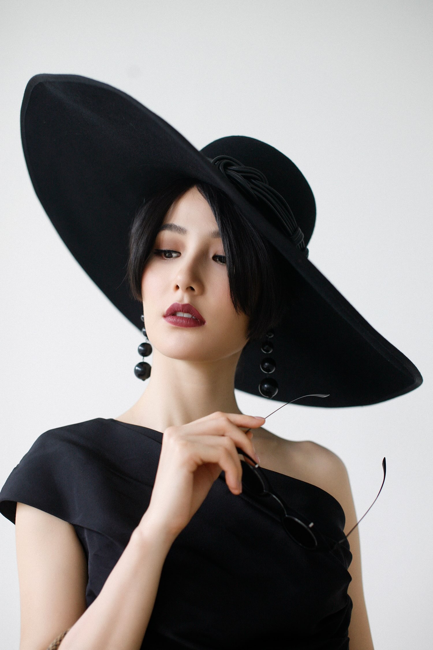 H&igrave;nh ảnh 9 năm trước của mỹ nh&acirc;n Việt bỗng hot khắp c&otilde;i mạng, thần th&aacute;i xứng đ&aacute;ng l&ecirc;n Vogue- Ảnh 2.