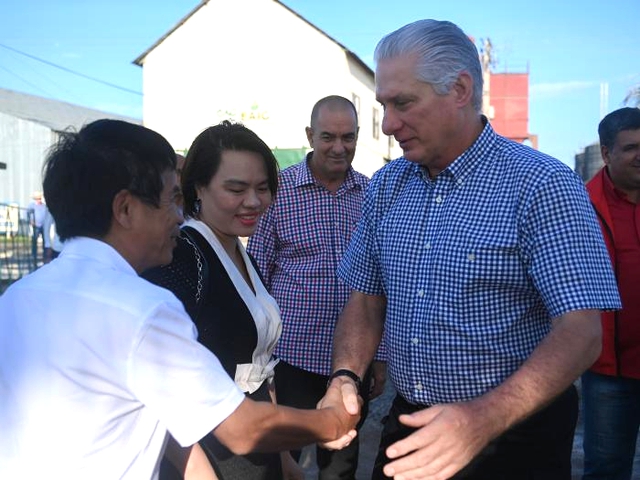 Nhờ Việt Nam, Cuba đón vụ mùa lúa năng suất chưa từng có: Đích thân Chủ tịch Cuba xuống thăm, cảm ơn- Ảnh 1. Nhờ Việt Nam, Cuba đón vụ mùa lúa năng suất chưa từng có: Đích thân Chủ tịch Cuba xuống thăm, cảm ơn- Ảnh 1.