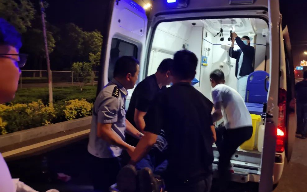 Người đàn ông 58 tuổi tử vong vì xuất huyết não, bác sĩ thở dài: Cao huyết áp xin đừng làm 5 việc! - Ảnh 2.