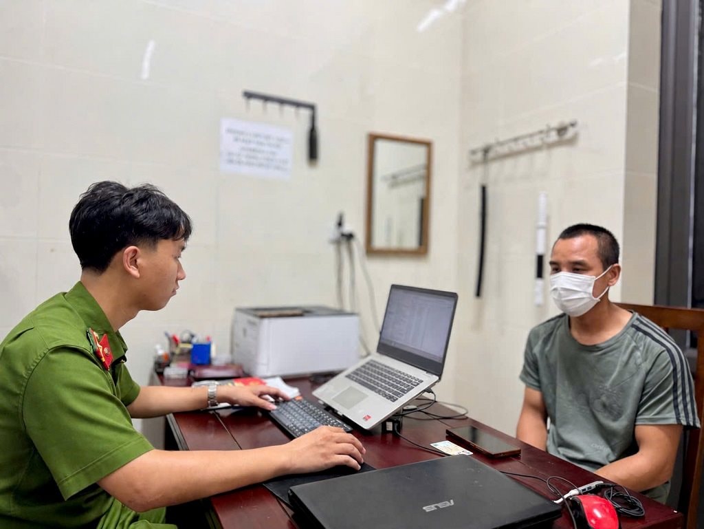 Ph&aacute;t hiện giao dịch l&ecirc;n tới gần 100 triệu đồng, C&ocirc;ng an ra quyết định khởi tố Nguyễn Văn Ngọc SN 1989- Ảnh 1.