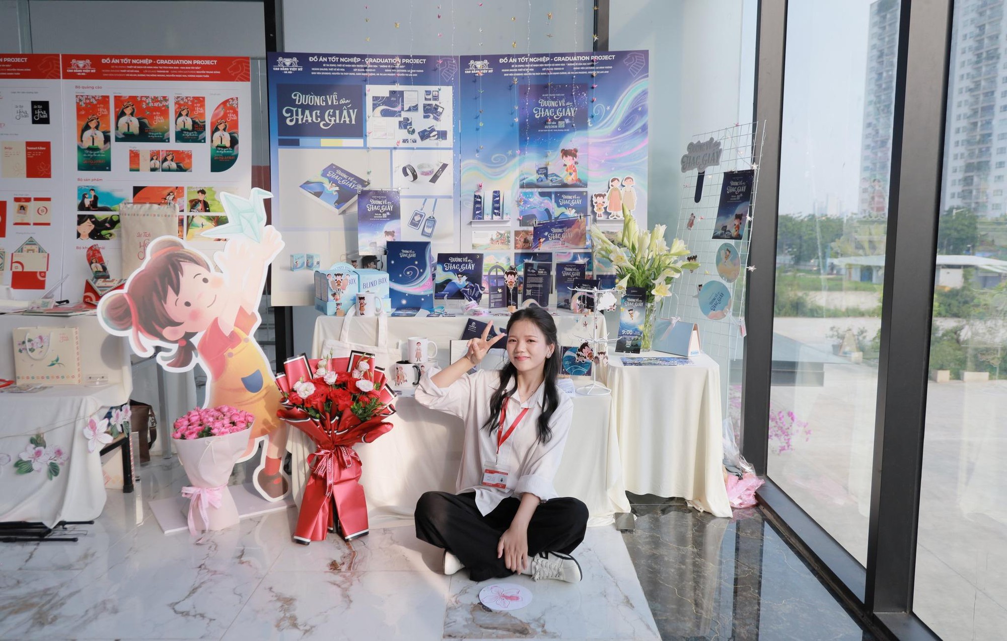Sinh vi&ecirc;n Cao đẳng Việt Mỹ đ&aacute;nh thức vẻ đẹp tranh Đ&ocirc;ng Hồ bằng mỹ thuật số v&agrave; AI - Ảnh 4.
