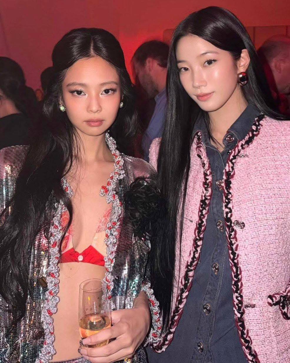 "Bản sao Suzy" khoe cơ bụng n&eacute;t căng, n&eacute;t sang kh&ocirc;ng k&eacute;m Jennie- Ảnh 6.