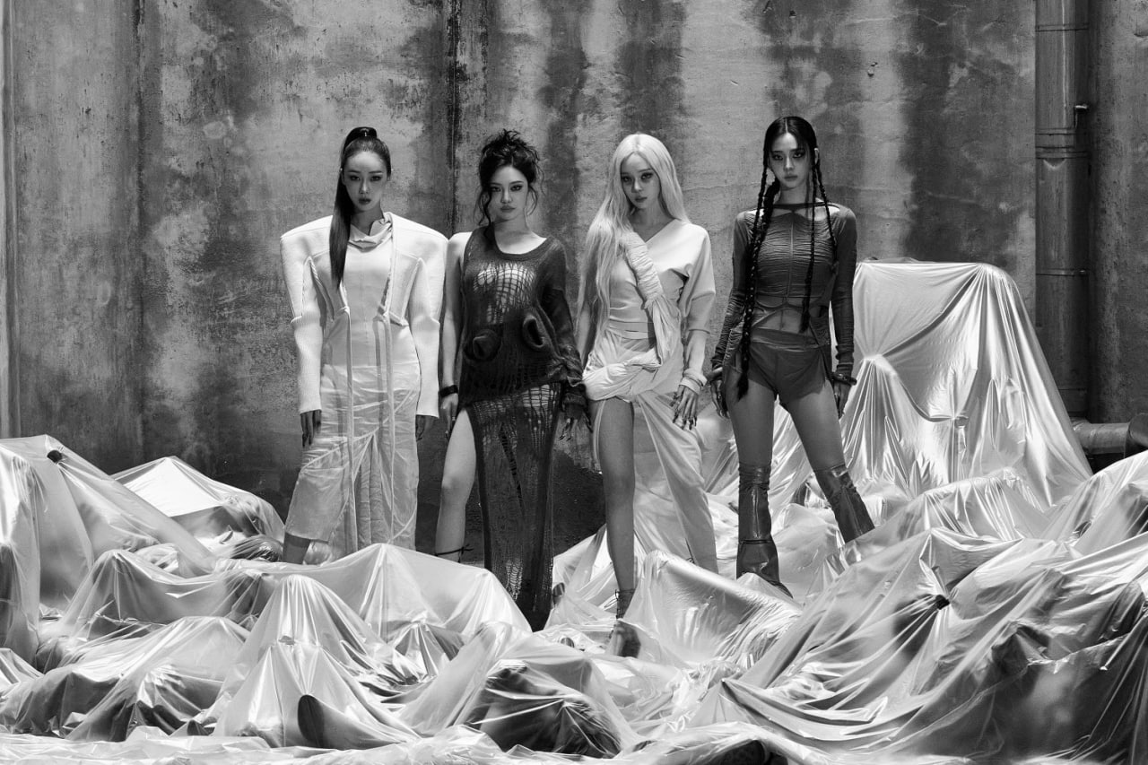 H&egrave; th&ecirc;m rực lửa với nh&oacute;m đại mỹ nh&acirc;n: Album &ldquo;phục th&ugrave;&rdquo; xuất sắc, visual tr&agrave;n m&agrave;n h&igrave;nh khỏi ch&ecirc;- Ảnh 7.