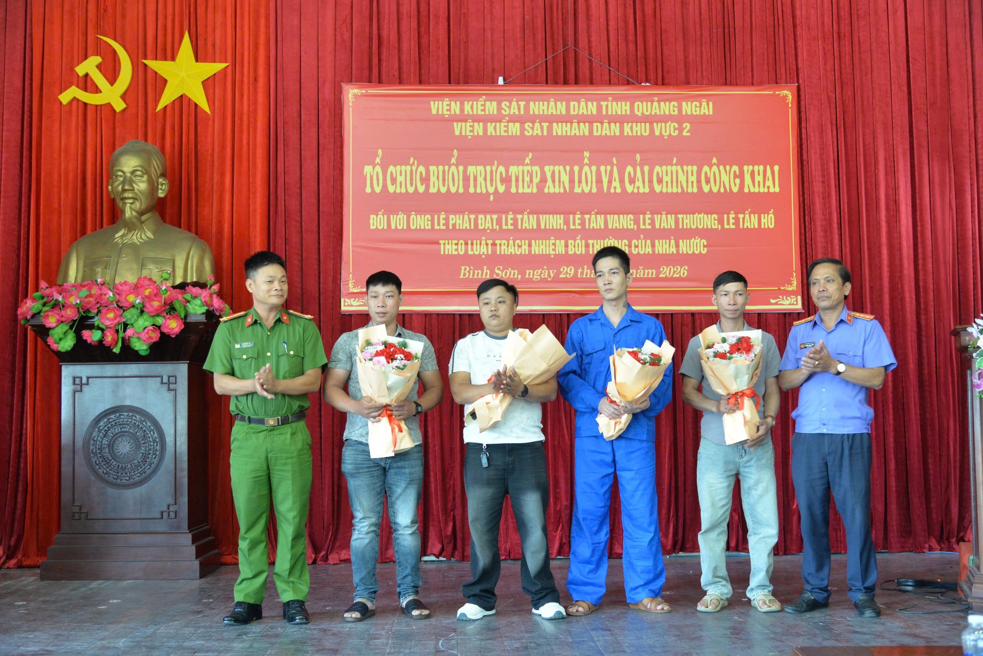 Xin lỗi c&ocirc;ng khai 4 người bị truy tố oan sau 13 năm- Ảnh 1.
