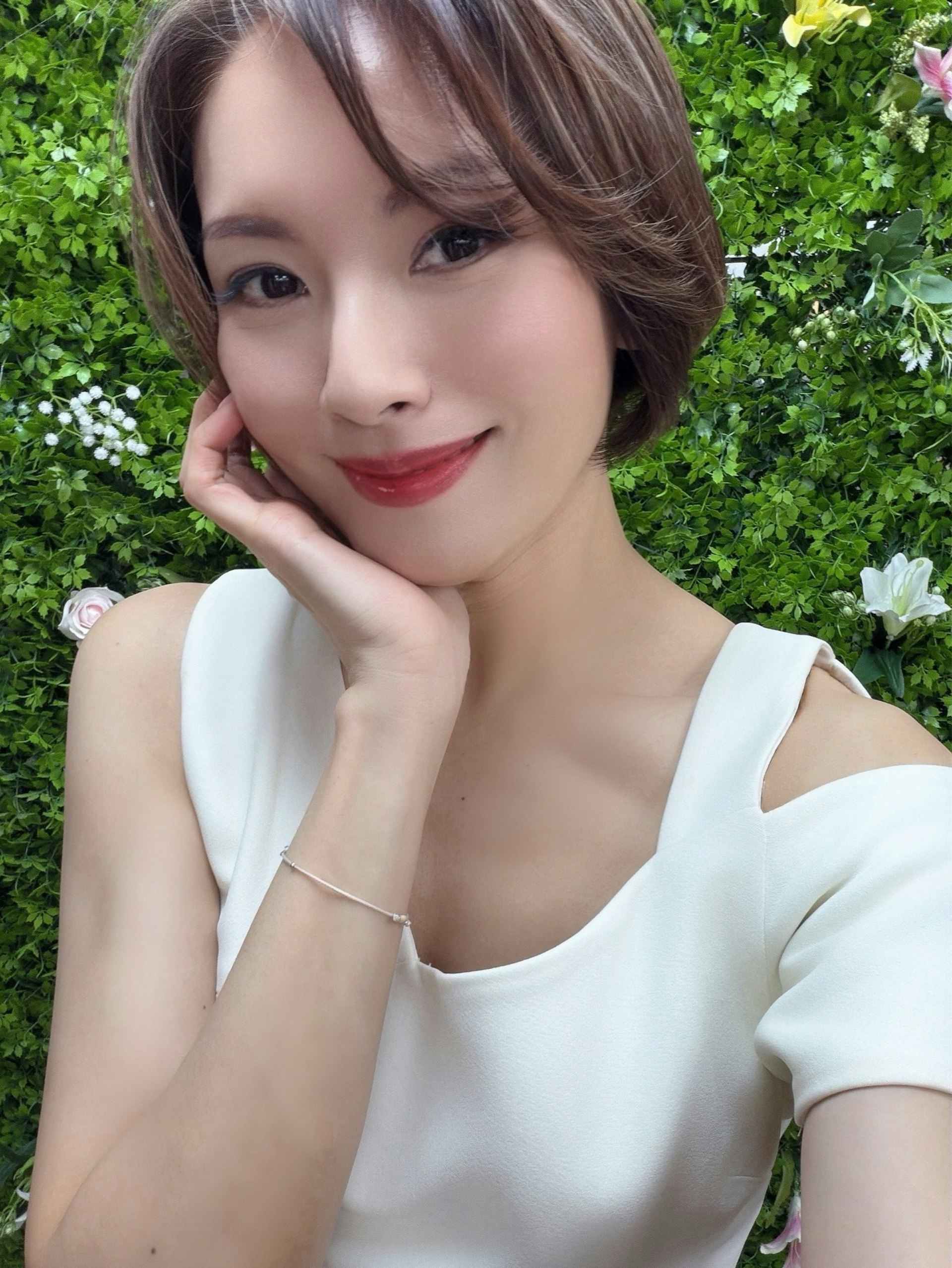 Nữ ca sĩ triệu view mất nh&agrave; v&igrave; cưới nhầm đại gia may mặc rởm, giờ khốn khổ nu&ocirc;i em trai bệnh nằm thực vật v&agrave; 2 con nhỏ- Ảnh 2.