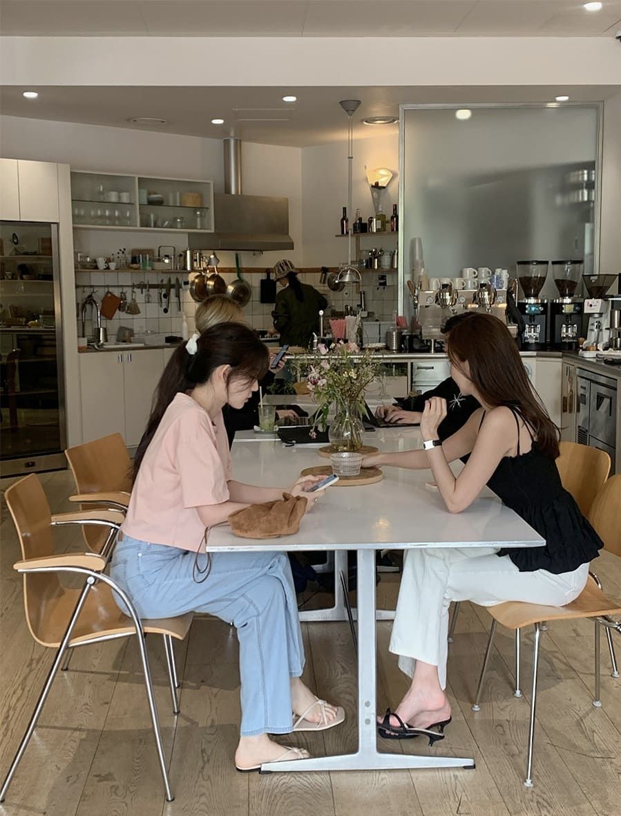 Lương th&aacute;ng 40-50 triệu, chi 6-7 triệu mua hoa với gội đầu dưỡng sinh: &ldquo;31 tuổi rồi, kh&ocirc;ng ti&ecirc;u tiền kh&ocirc;ng thư gi&atilde;n được&rdquo; - Ảnh 7.