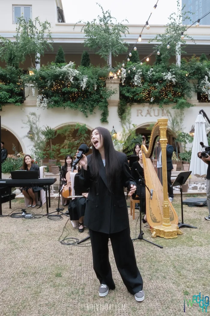 Đ&aacute;m cưới mỹ nh&acirc;n Gia Đ&igrave;nh L&agrave; Số 1 v&agrave; ca sĩ k&eacute;m 7 tuổi tai tiếng nhất showbiz: MC quốc d&acirc;n c&ugrave;ng d&agrave;n sao chiếm spotlight- Ảnh 10.