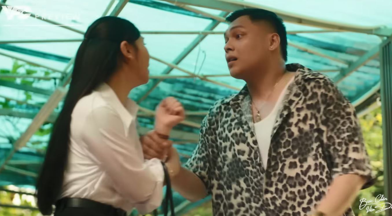 Lạ đời phim Việt c&oacute; d&agrave;n diễn vi&ecirc;n thi nhau nhập viện: Kh&ocirc;ng tai nạn, đ&aacute;nh nhau th&igrave; cũng lăn đ&ugrave;ng ra ngất- Ảnh 3.