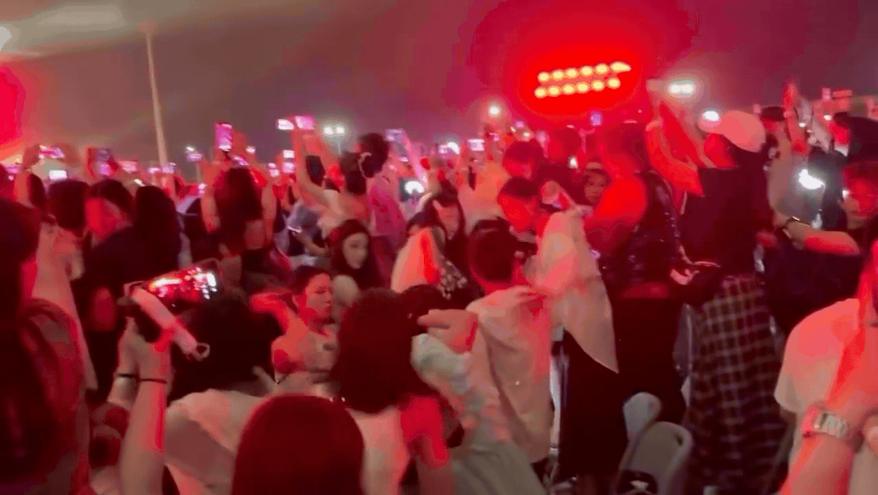 Dừng concert c&oacute; G-DRAGON, đ&aacute;m đ&ocirc;ng hỗn loạn kh&oacute; kiểm so&aacute;t - Ảnh 4.