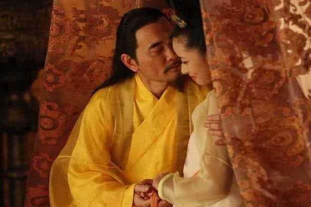 Ho&agrave;ng đế vừa sủng &aacute;i phi tần, th&aacute;i gi&aacute;m lập tức "mời nước": Luật ngầm ph&iacute;a sau khiến hậu thế bất ngờ- Ảnh 2.