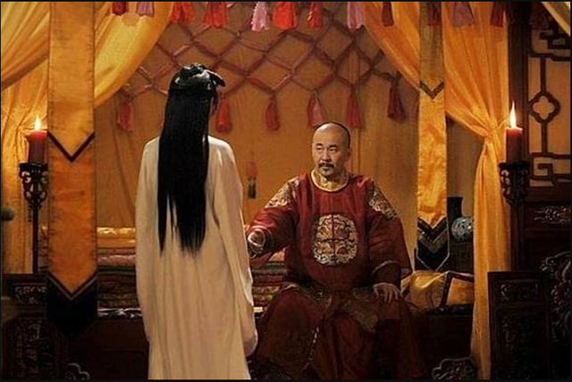 Ho&agrave;ng đế vừa sủng &aacute;i phi tần, th&aacute;i gi&aacute;m lập tức "mời nước": Luật ngầm ph&iacute;a sau khiến hậu thế bất ngờ- Ảnh 3.