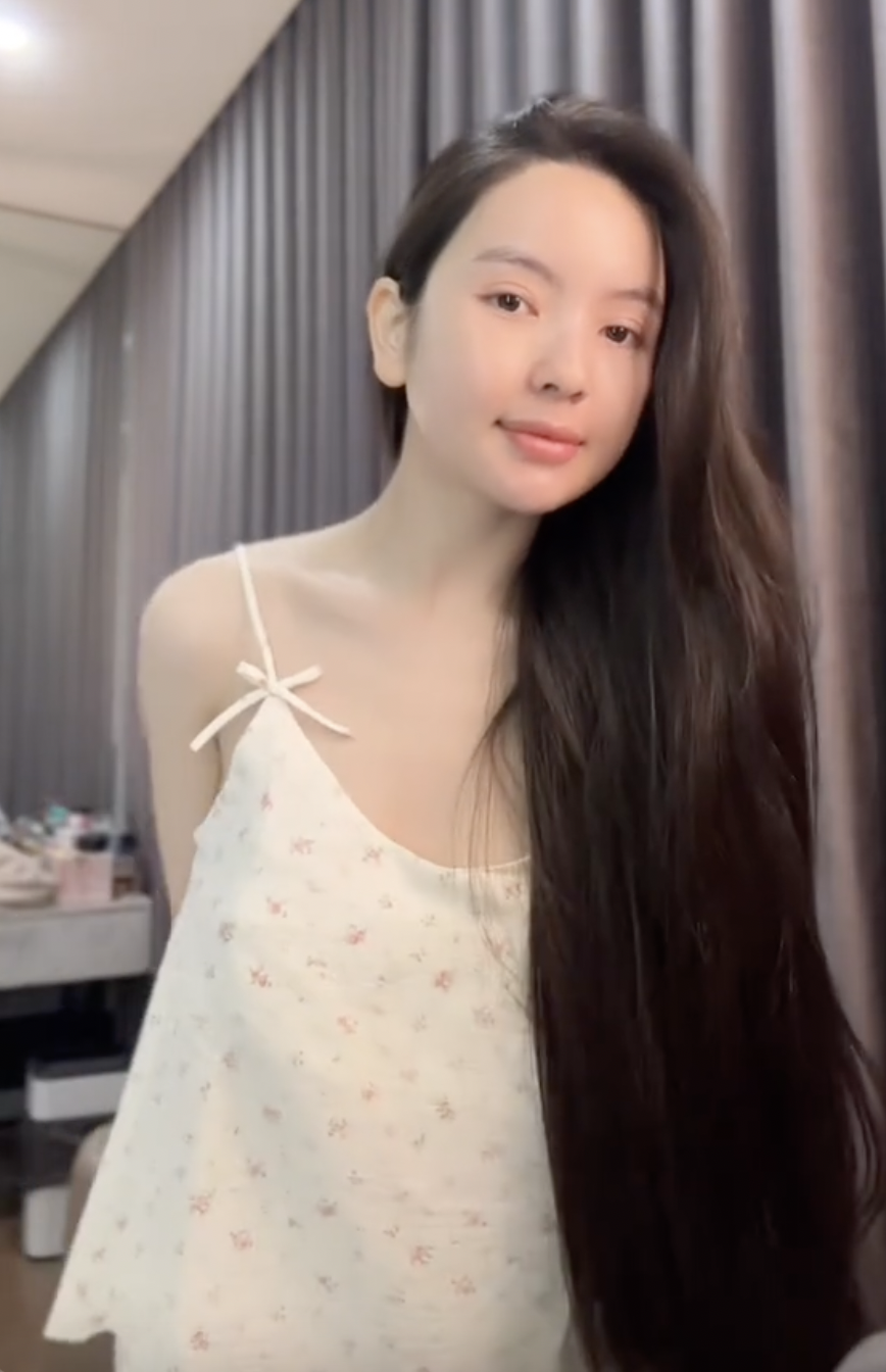 Soi mặt mộc của hội vợ cầu thủ Việt Nam: Kh&ocirc;ng son phấn, ai vượt qua Do&atilde;n Hải My v&agrave; Chu Thanh Huyền?- Ảnh 3.