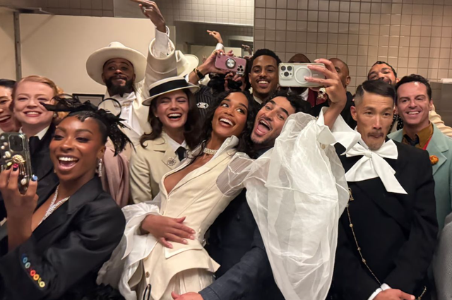 G&oacute;c sống ảo &ldquo;chui&rdquo; quyền lực nhất Met Gala: Jennie phải tranh suất check-in, năm n&agrave;o netizen cũng h&oacute;ng- Ảnh 11.