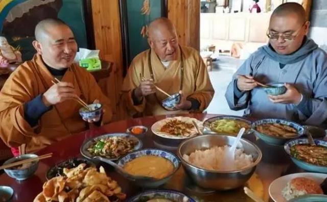 C&aacute;c nh&agrave; sư Thiếu L&acirc;m Tự ăn g&igrave; mỗi ng&agrave;y: Thực đơn được tiết lộ kh&aacute;c hẳn những g&igrave; thấy tr&ecirc;n phim ảnh- Ảnh 2.