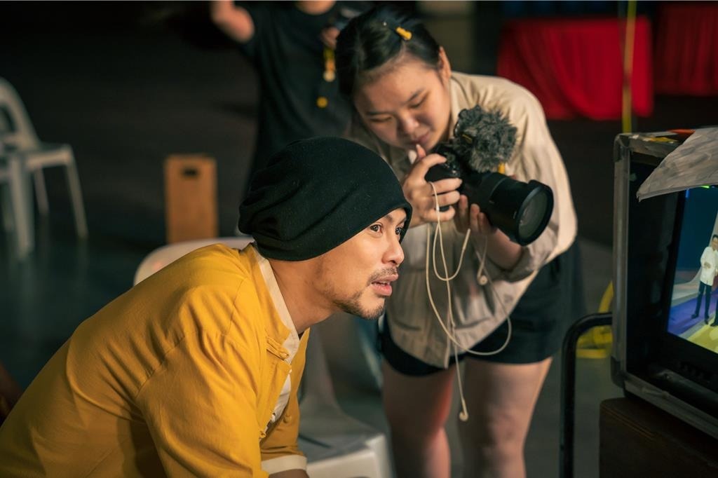 Rapper N. bị bắt v&igrave; t&agrave;ng trữ sử dụng ma t&uacute;y: Lộ ảnh ngồi xe lăn đi cấp cứu khẩn, tuyệt vọng van xin cơ hội l&agrave;m lại cuộc đời- Ảnh 4.