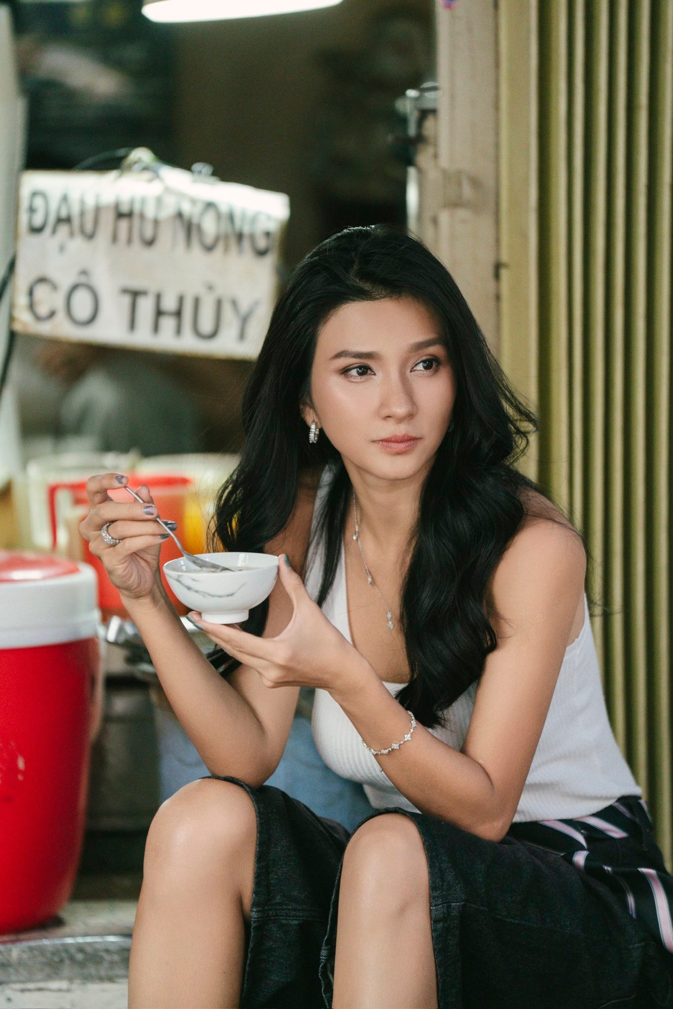NSƯT được đề cử gương mặt đẹp nhất thế giới 2026: Đại mỹ nhân mắt ngọc mày ngài, báu vật nhan sắc của Vbiz- Ảnh 9. NSƯT được đề cử gương mặt đẹp nhất thế giới 2026: Đại mỹ nhân mắt ngọc mày ngài, báu vật nhan sắc của Vbiz- Ảnh 9.